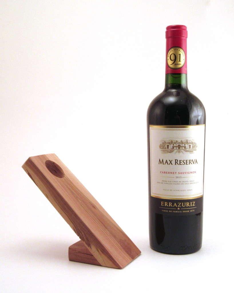 Wine bottle stand BitsOfMyMind
