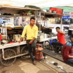 Bouffe de rue à Bundi, Rajasthan, Inde
