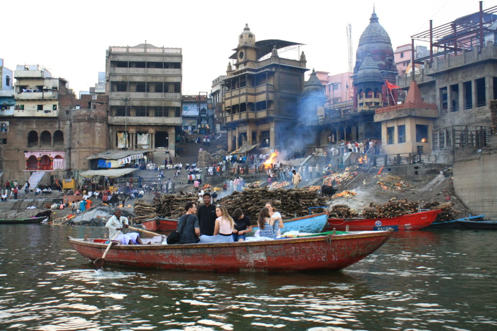 Ghat de crémation, Varanasi, Inde