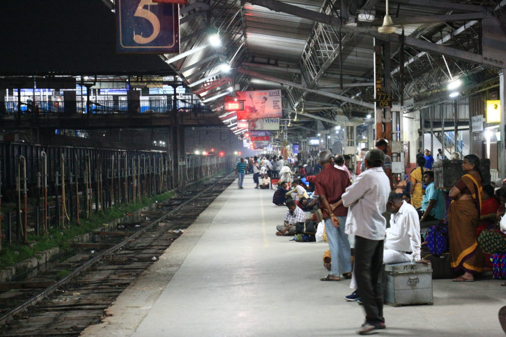 Gare de Varanasi, Inde