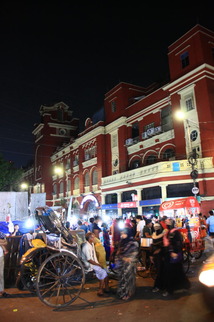 Marché de soir, Kolkata, Inde