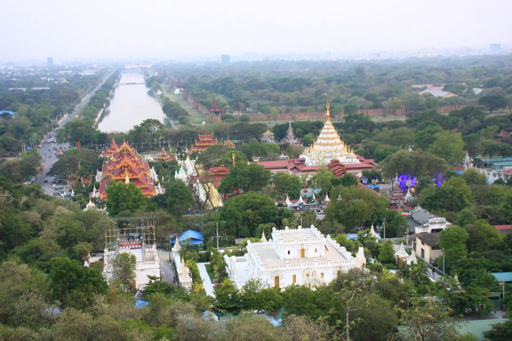 Vue du palais de Mandalay, Myanmar