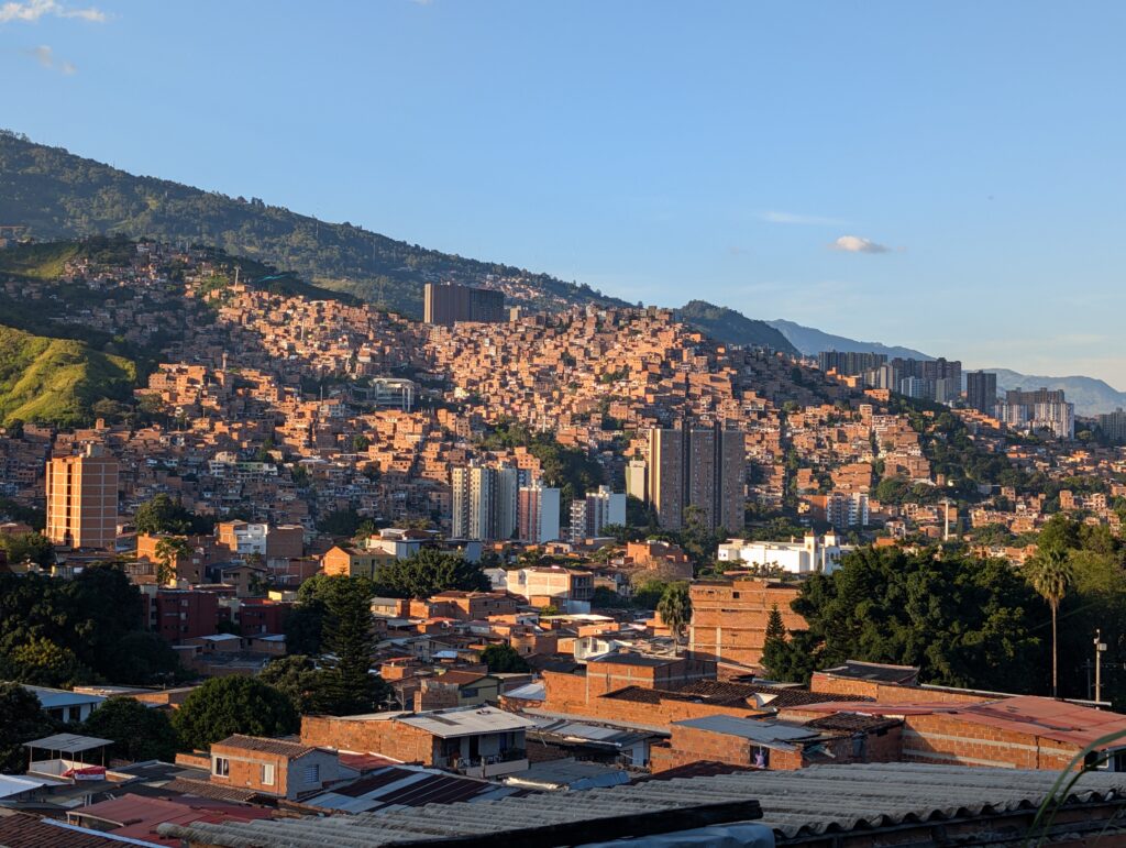 PXL_20250909_221523415