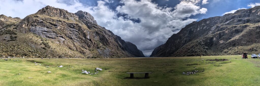 PXL_20251017_193755385.PANO