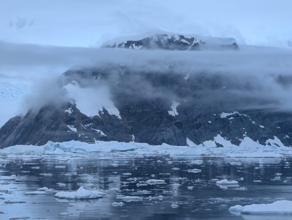 PXL_20260119_182333871